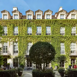 מלון Le Pavillon De La Reine & Spa, Place Des Vosges, פריז
